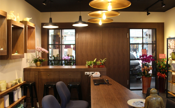 藝邑空間設計_作品案例_文昇玉石_工業風格店面設計